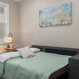 Cozy And Spacious 4br House With Pool In Holiday home